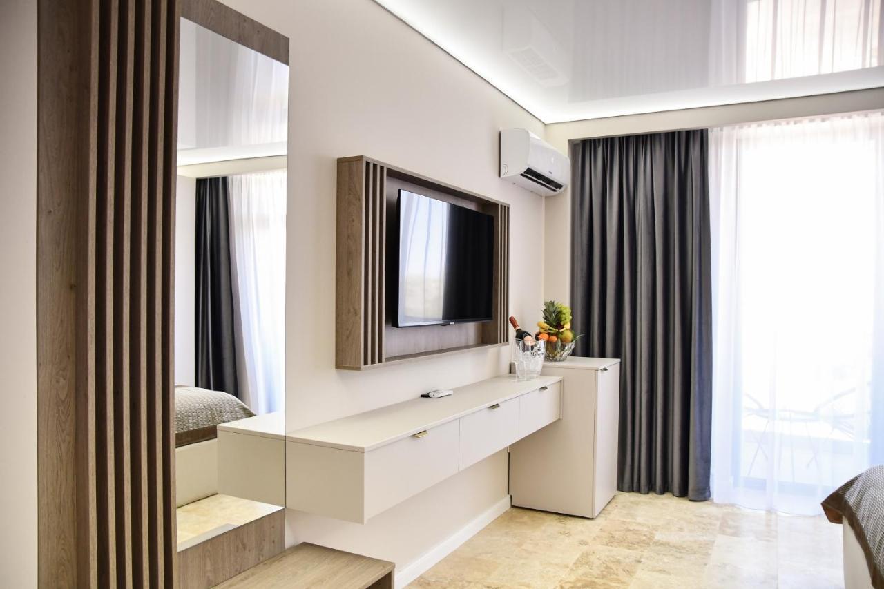 Axo Boutique By Building Stefan * Năvodari